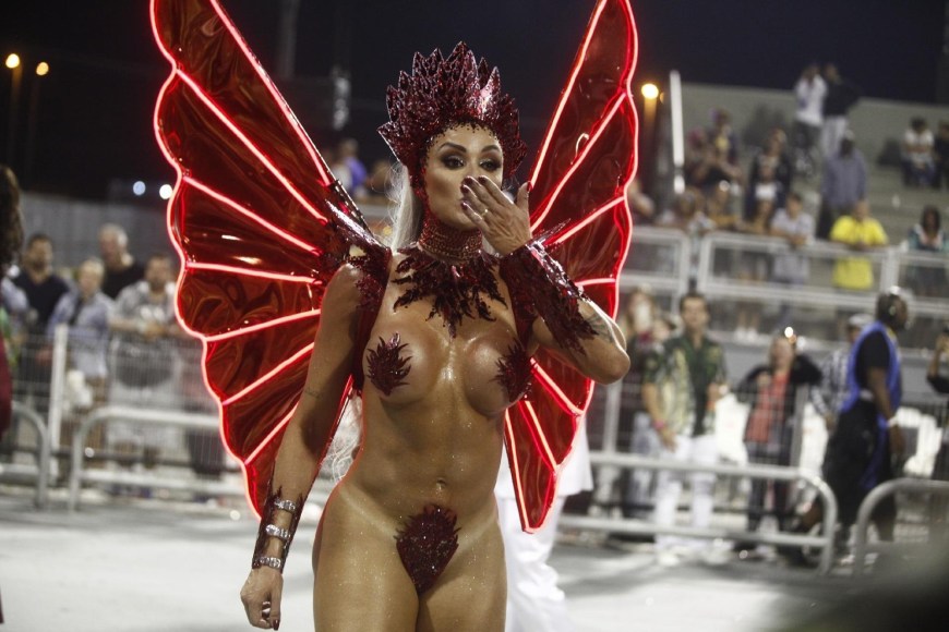 Juliana Salimeni Carnival