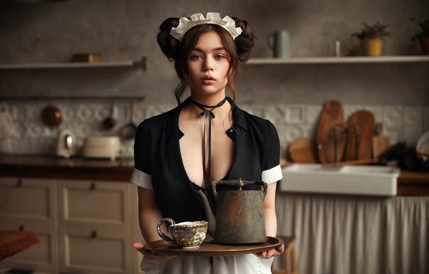 Майя Шахназарова горничная