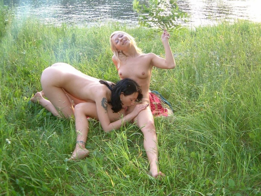 Куни на природе частное ню