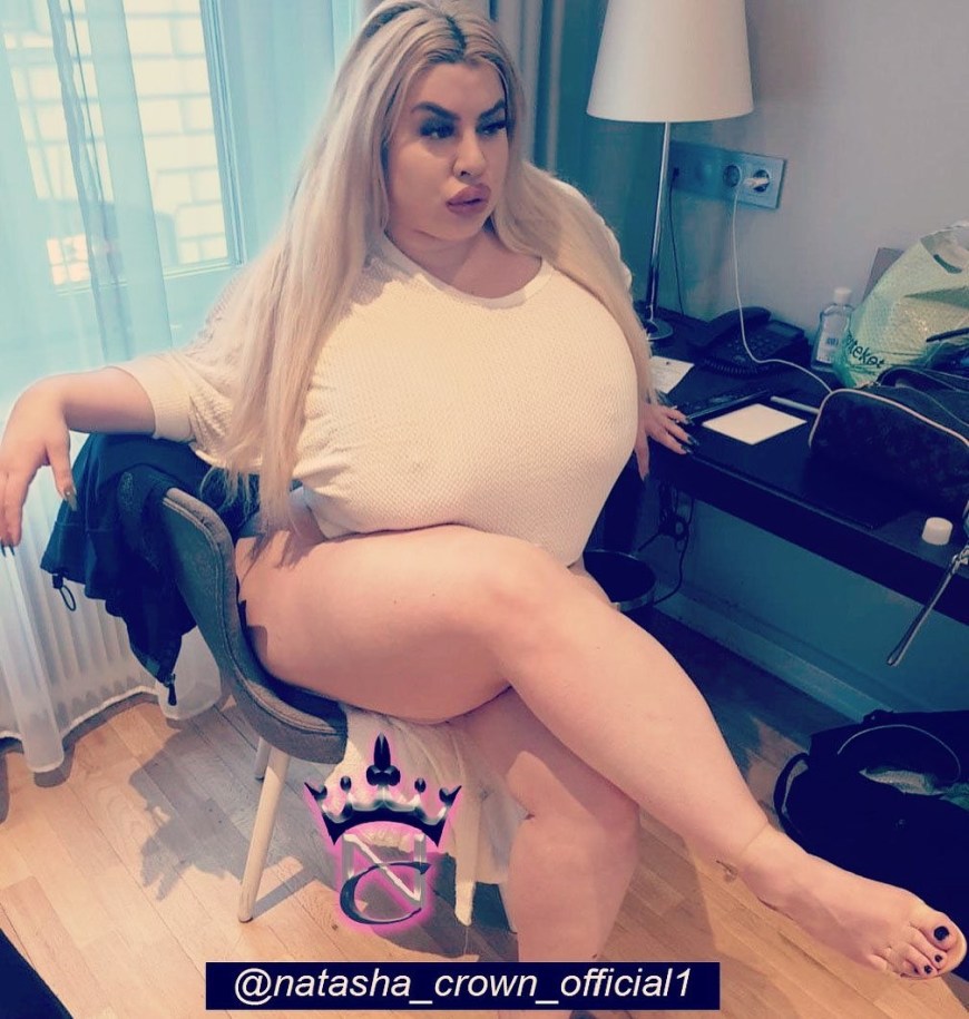 Наташа Кроун (Natasha Crown) голышом