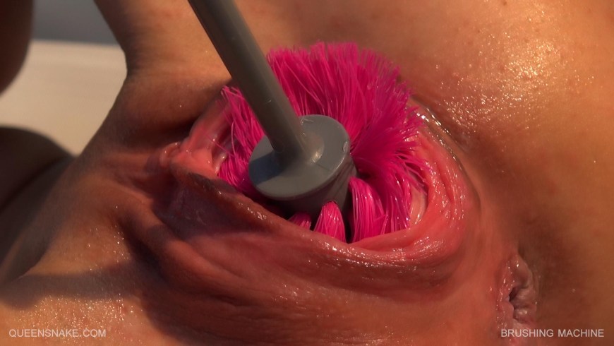 Fuckingmachines Venus guys mature face cumshots free гиф