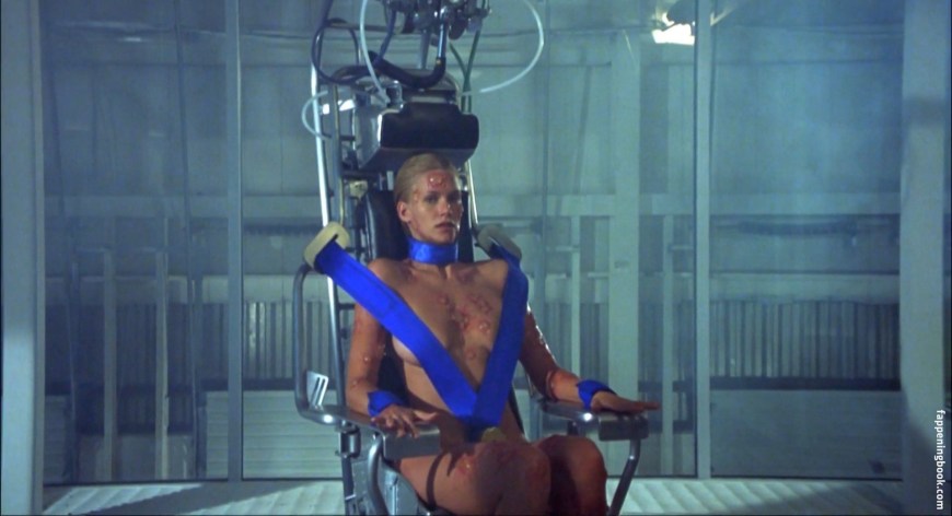 Бесплатно фото Natasha Henstridge fake